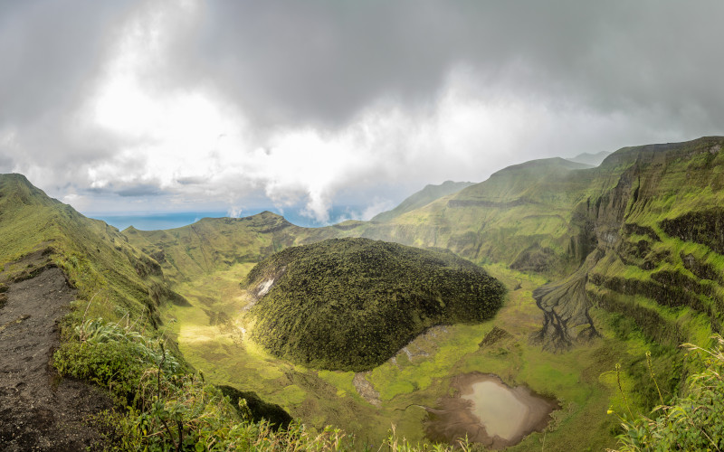 la soufrierev volcano on saint vincent