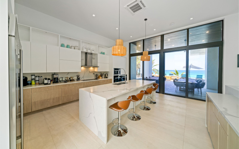 kitchen in la palmeraie villa 2 harbour island