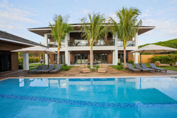 Harbour Island accommodation Caribbean villas for sale in Harbour Island apartments to buy in Harbour Island holiday homes to buy in Harbour Island